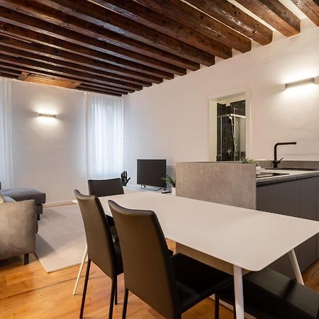 Sant'Angelo Apartment By Wonderful Italy Veneza Exterior foto