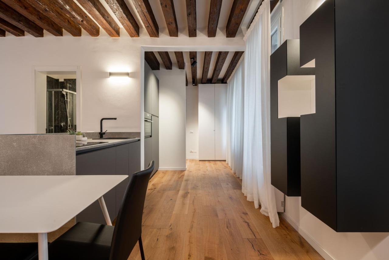 Sant'Angelo Apartment By Wonderful Italy Veneza Exterior foto